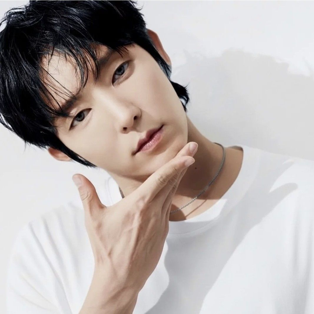 A moment captured by a fan of Lee Joongi