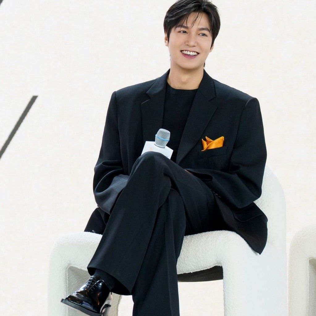 Recent activity shot of Lee Minho