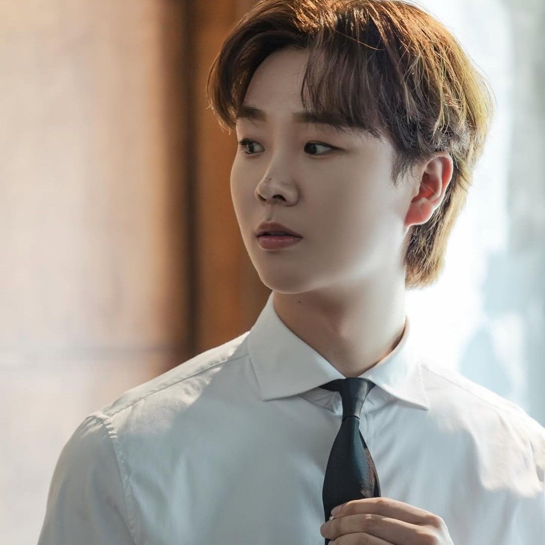 Recent activity shot of Song Minjun