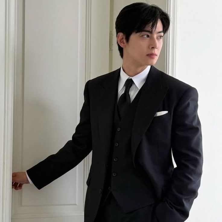 Momen yang diabadikan oleh penggemar Cha Eunwoo