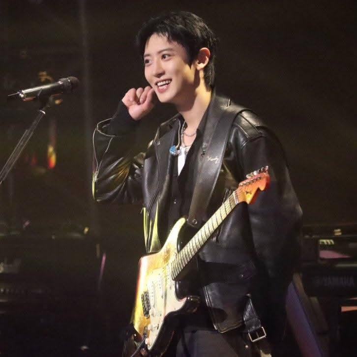 A moment captured by a fan of Chanyeol