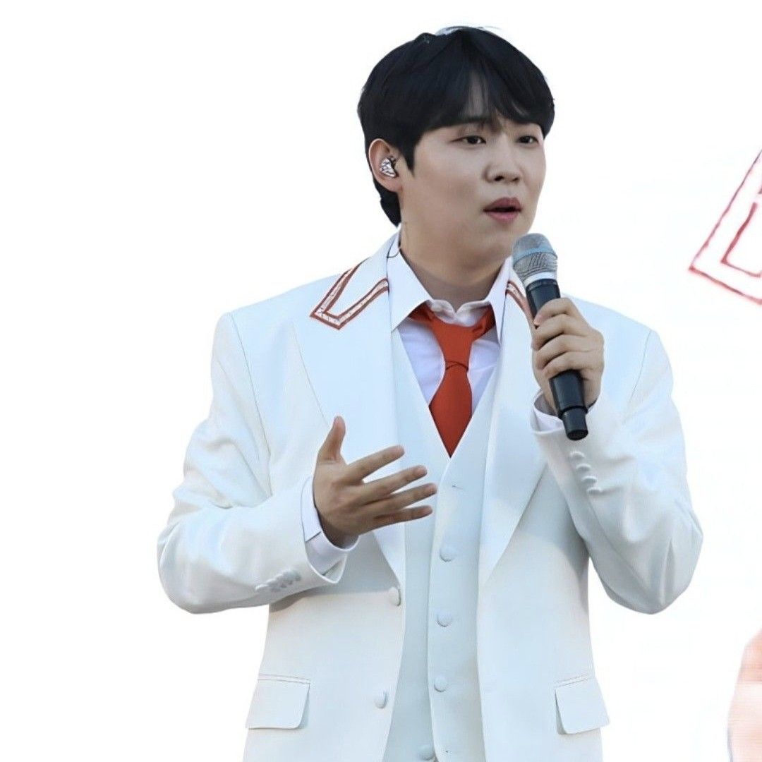 진욱의 최신 사진
