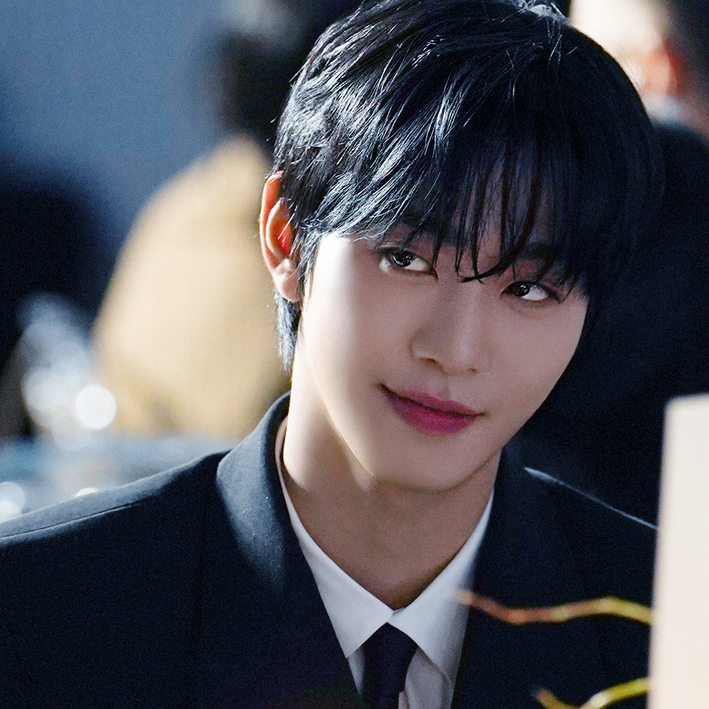 Foto kegiatan terbaru dari Ahn Hyoseop