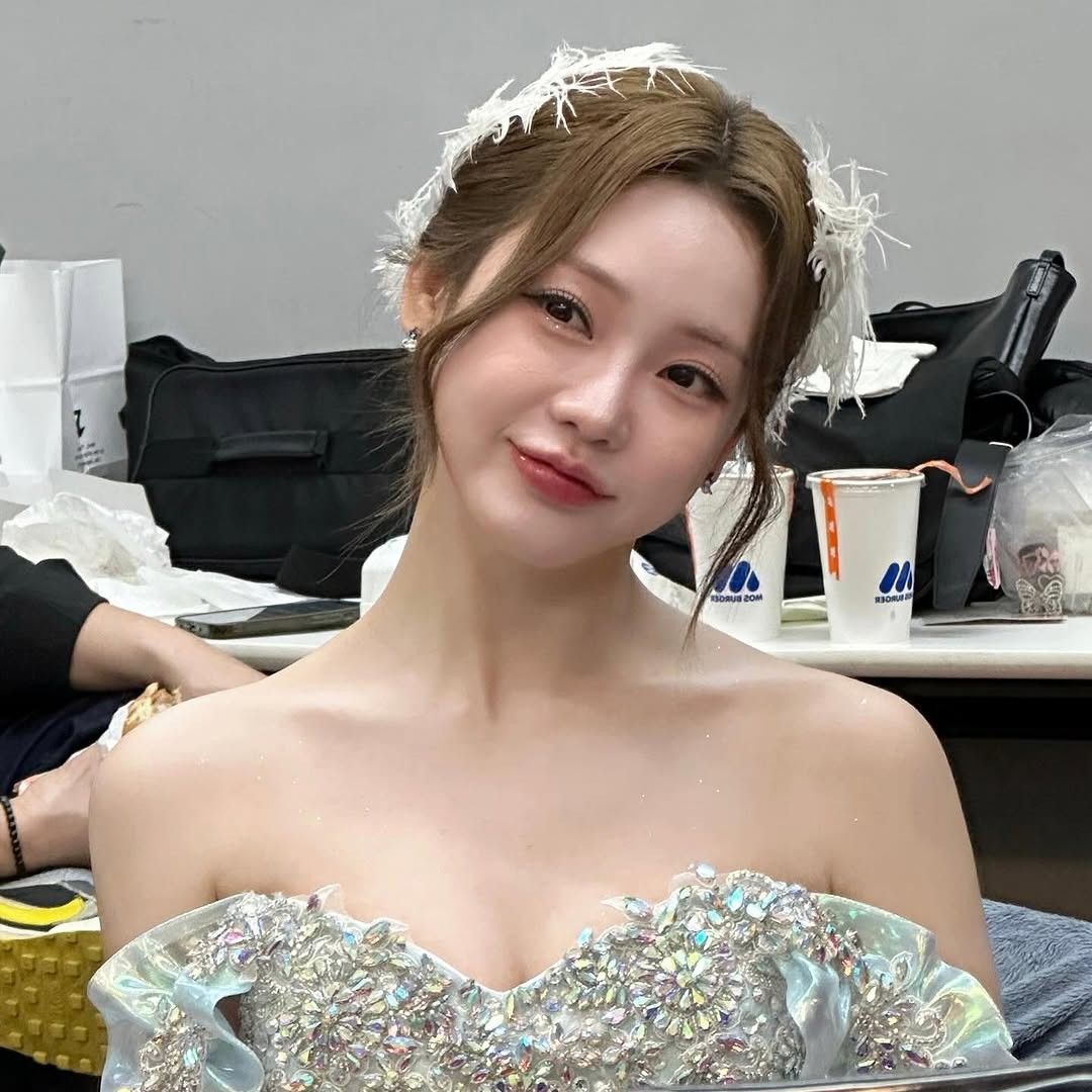 Recent activity shot of Hong Jiyoon