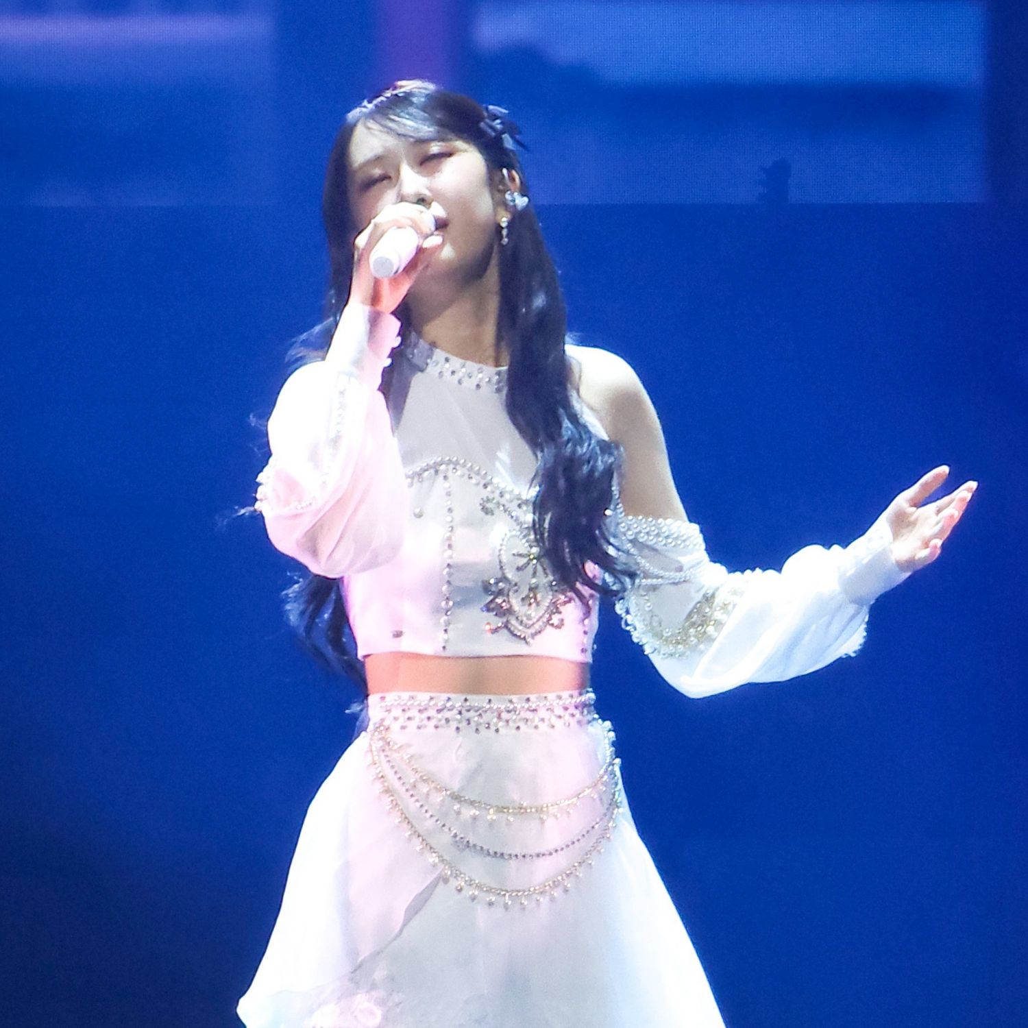 Momen yang diabadikan oleh penggemar Jeon Yujin