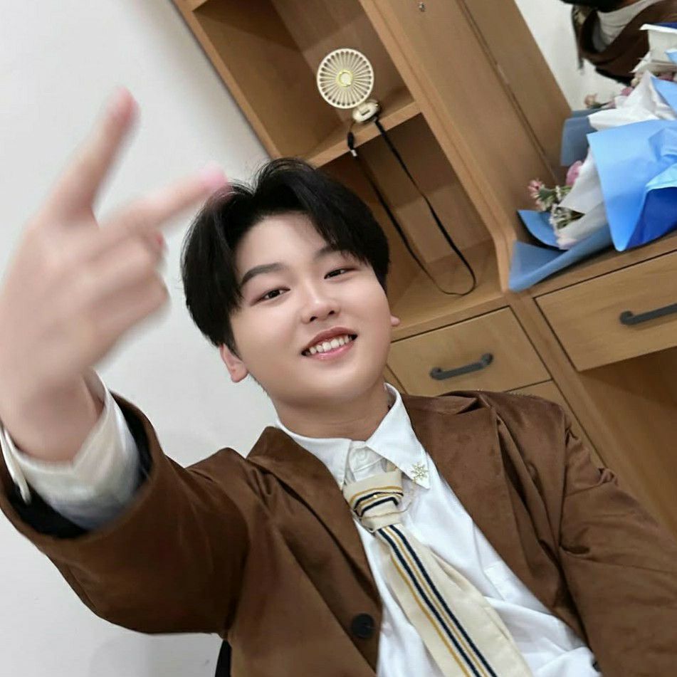 Recent activity shot of Park Sungon