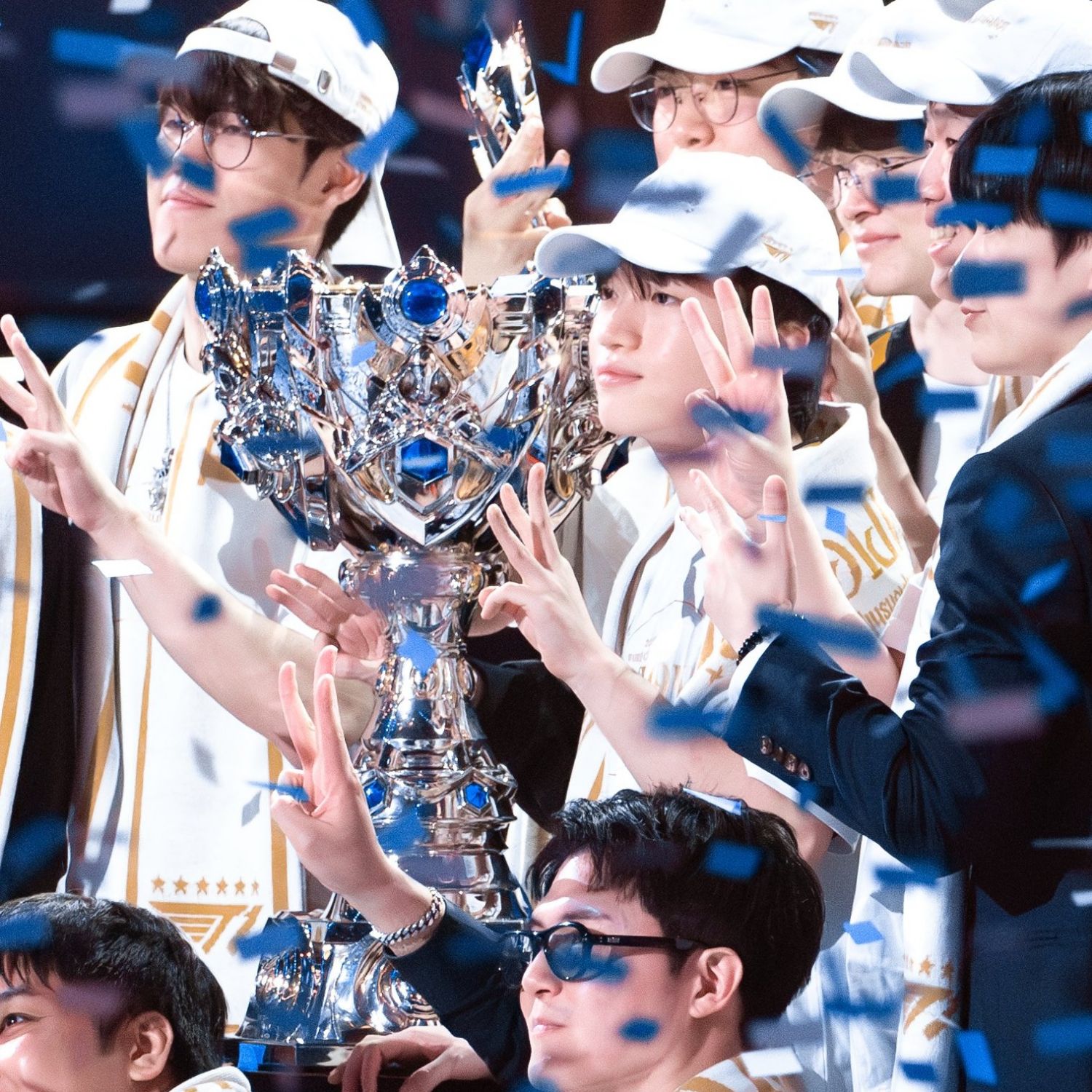 Behind-the-scenes cut of Keria