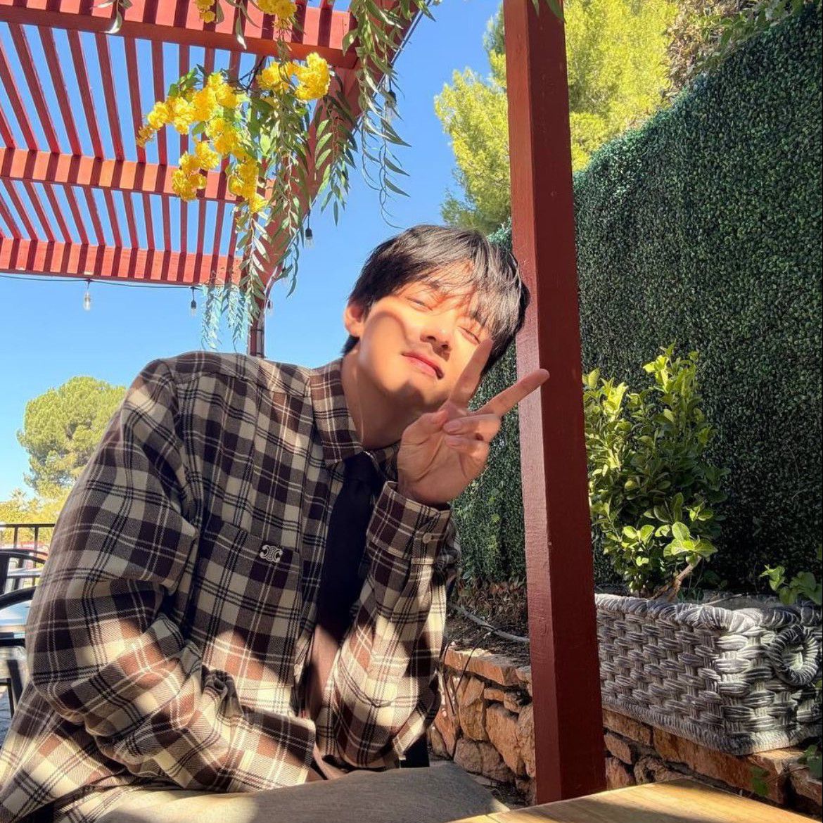 Recent activity shot of Kim Taehyung (V)
