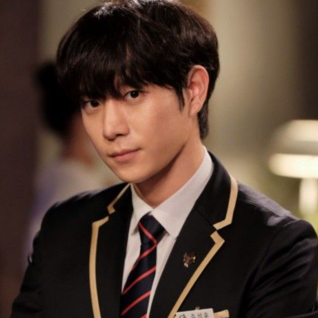 Behind-the-scenes cut of Kim Youngdae