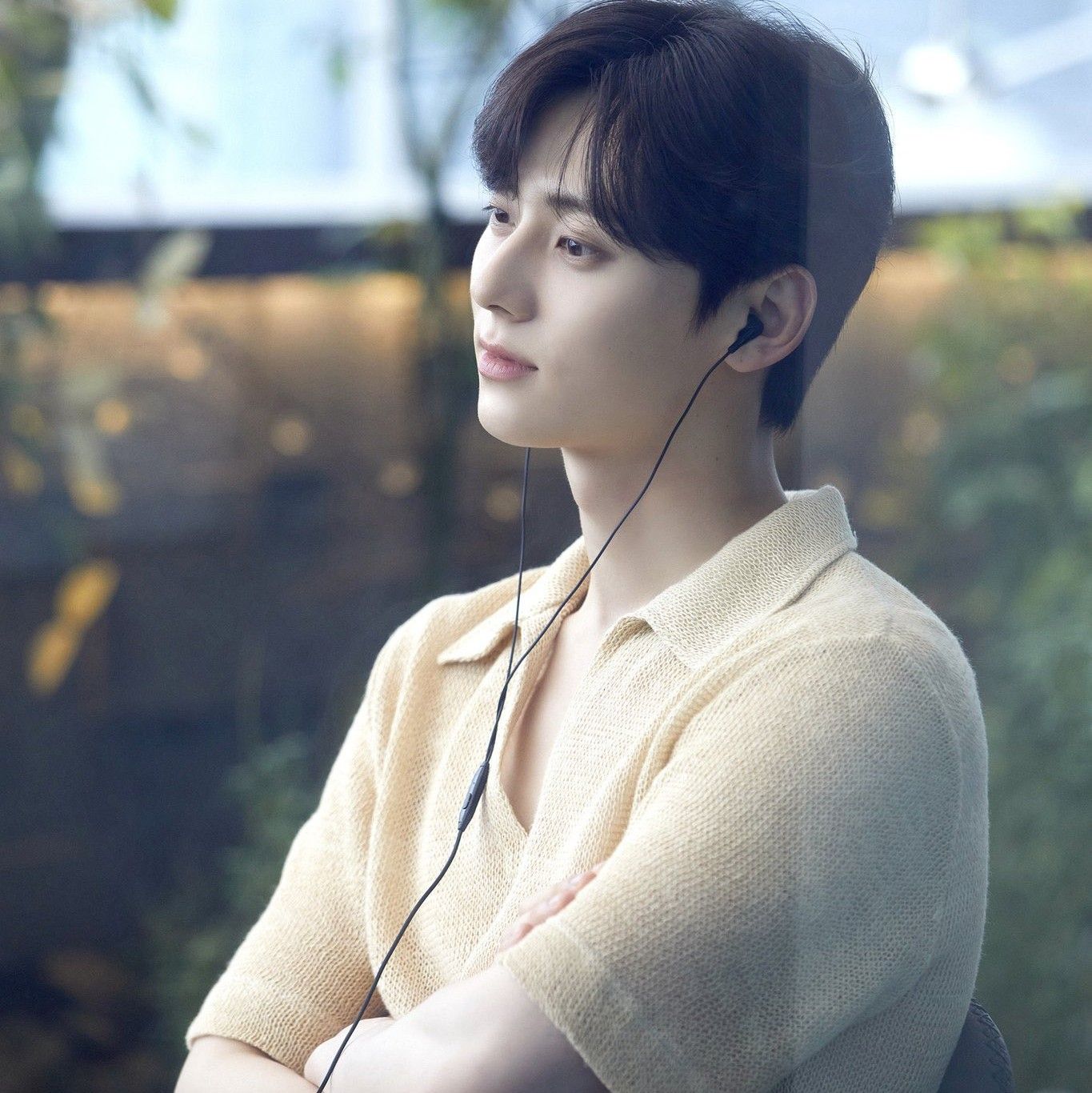 Behind-the-scenes cut of Hwang Minhyun