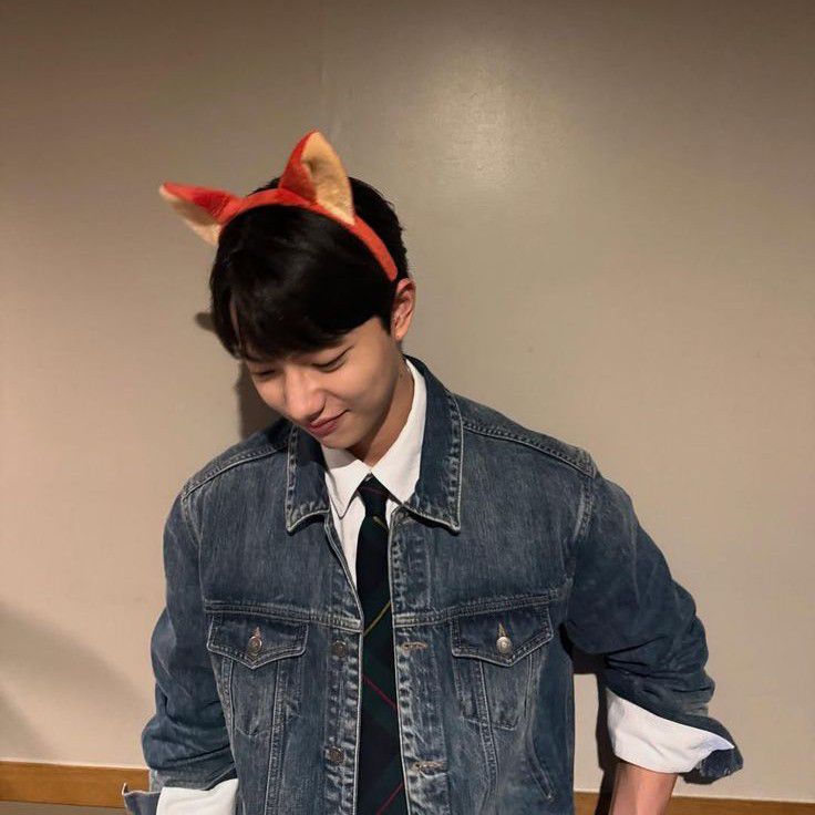 Recent activity shot of Cho Junyoung