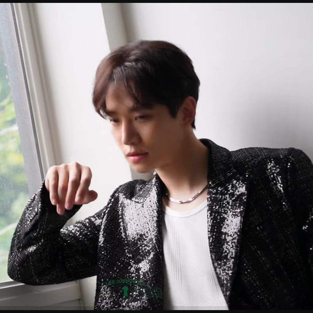 Momen yang diabadikan oleh penggemar Lee Junho