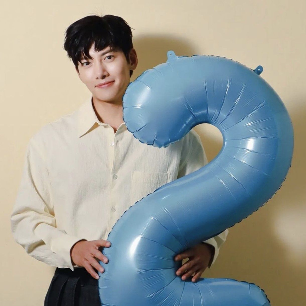 Behind-the-scenes cut of Ji Changwook