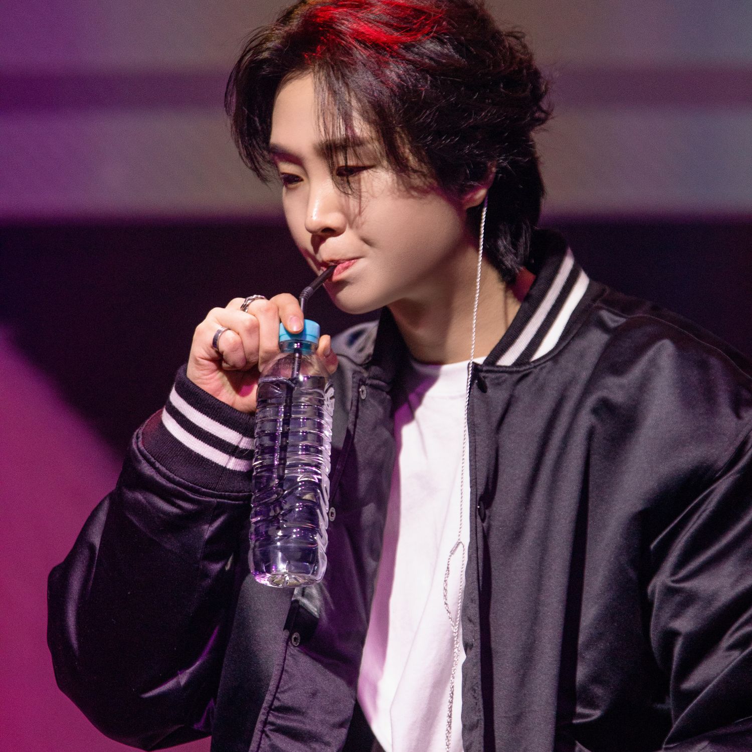 A moment captured by a fan of Song Minjun
