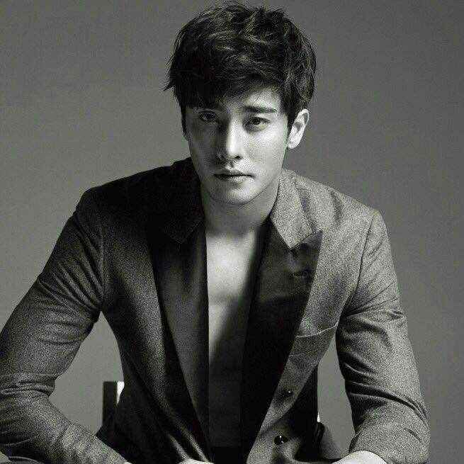 Recent activity shot of Sunghoon
