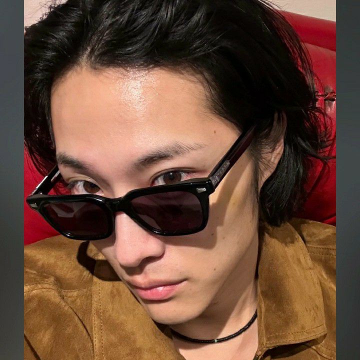 Behind-the-scenes cut of Lee Jongwon