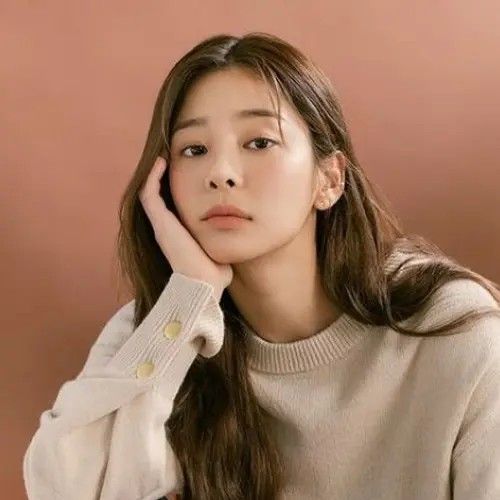 Recent activity shot of Seol Inah