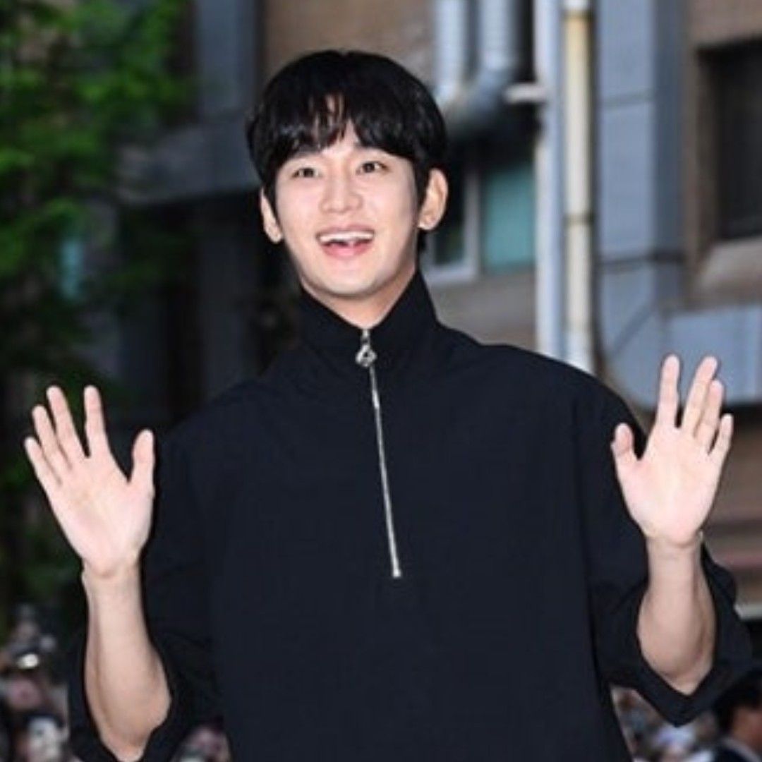 Latest photo of Kim Soohyun