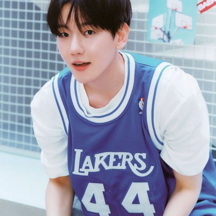 都暻秀 (D.O.)的最新照片