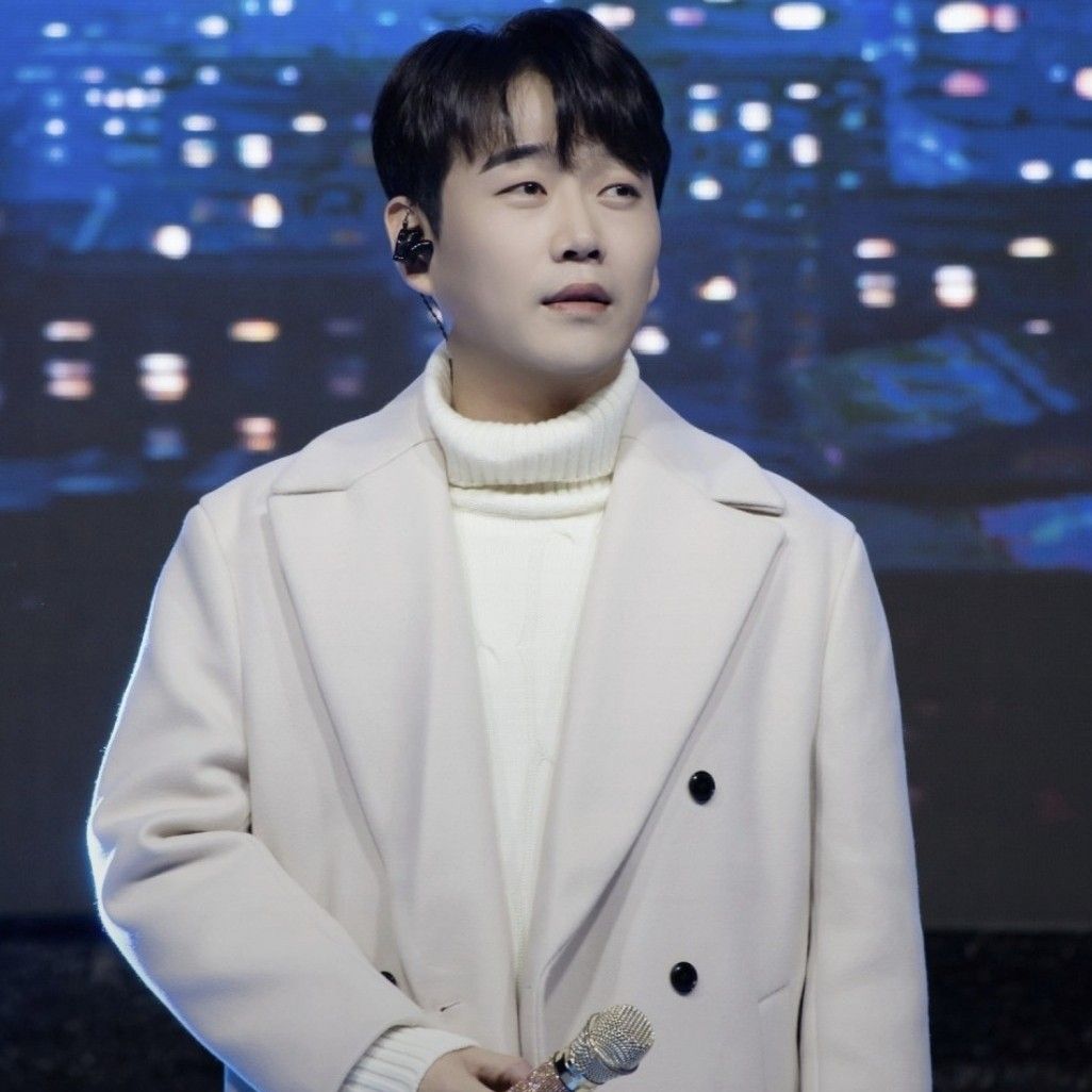 Recent activity shot of Hwang Youngwoong