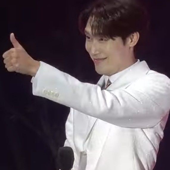Behind-the-scenes cut of Choi Woojin
