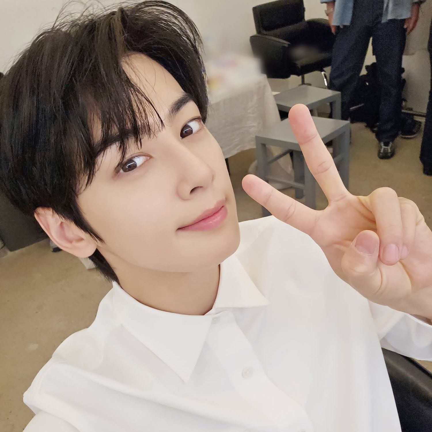 Behind-the-scenes cut of Cha Eunwoo