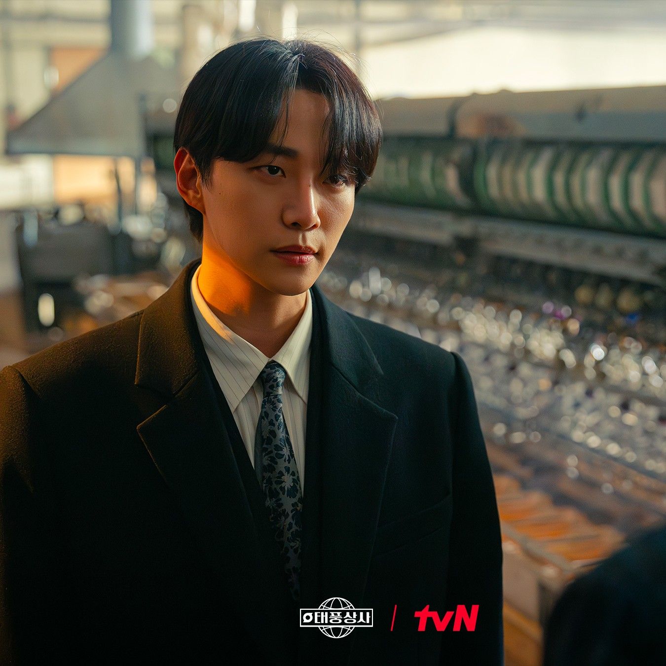 Behind-the-scenes cut of Lee Junho