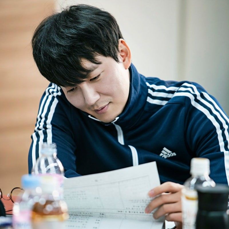 Behind-the-scenes cut of Kim Namgil
