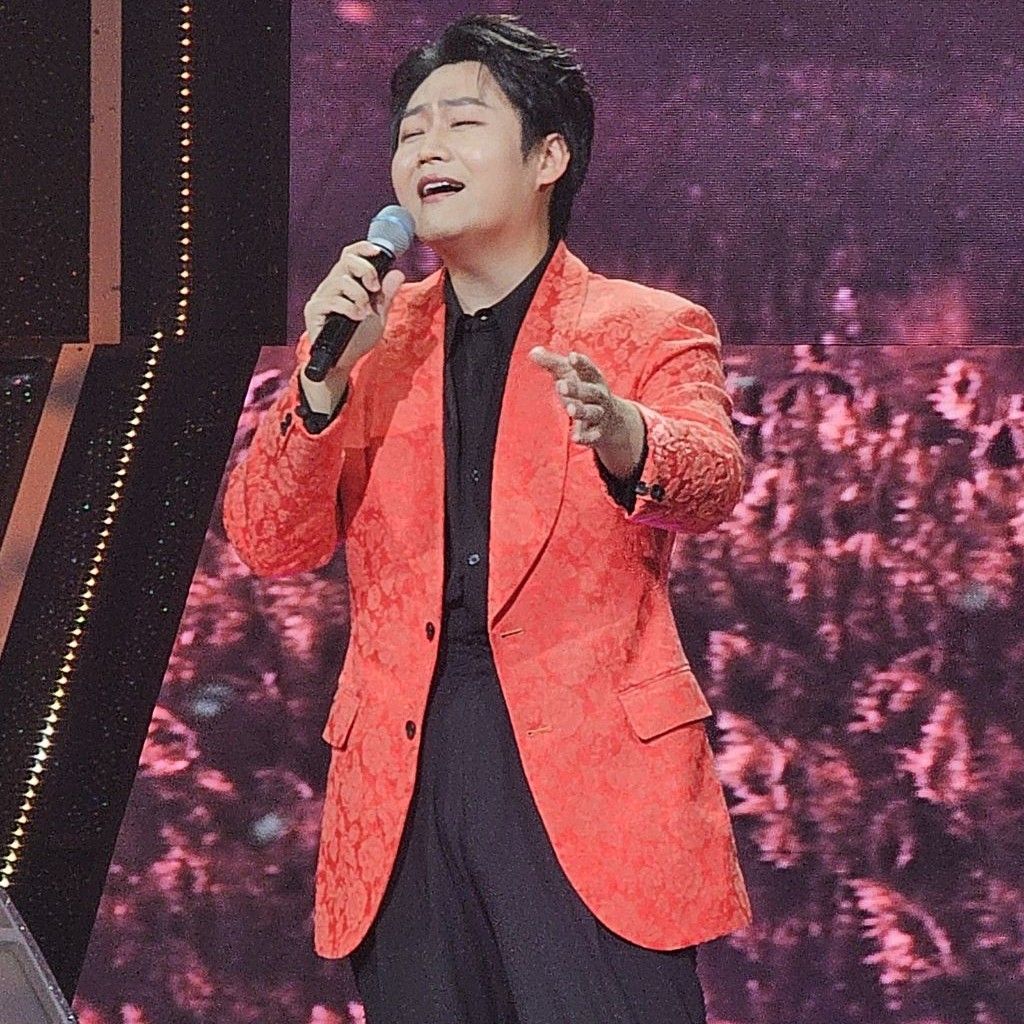 Recent activity shot of Min Soohyun