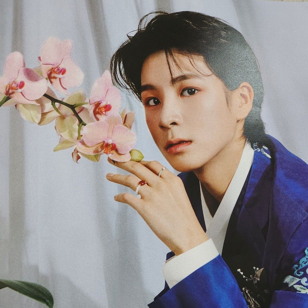 Behind-the-scenes cut of Jeong Dongwon