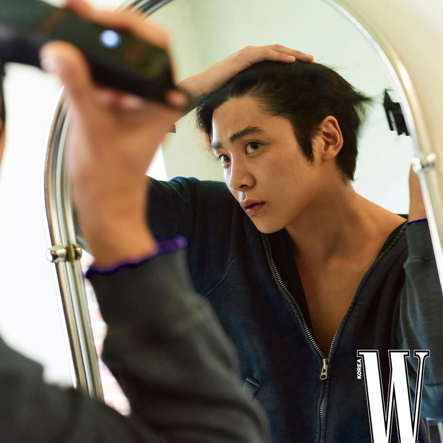 Behind-the-scenes cut of Rowoon