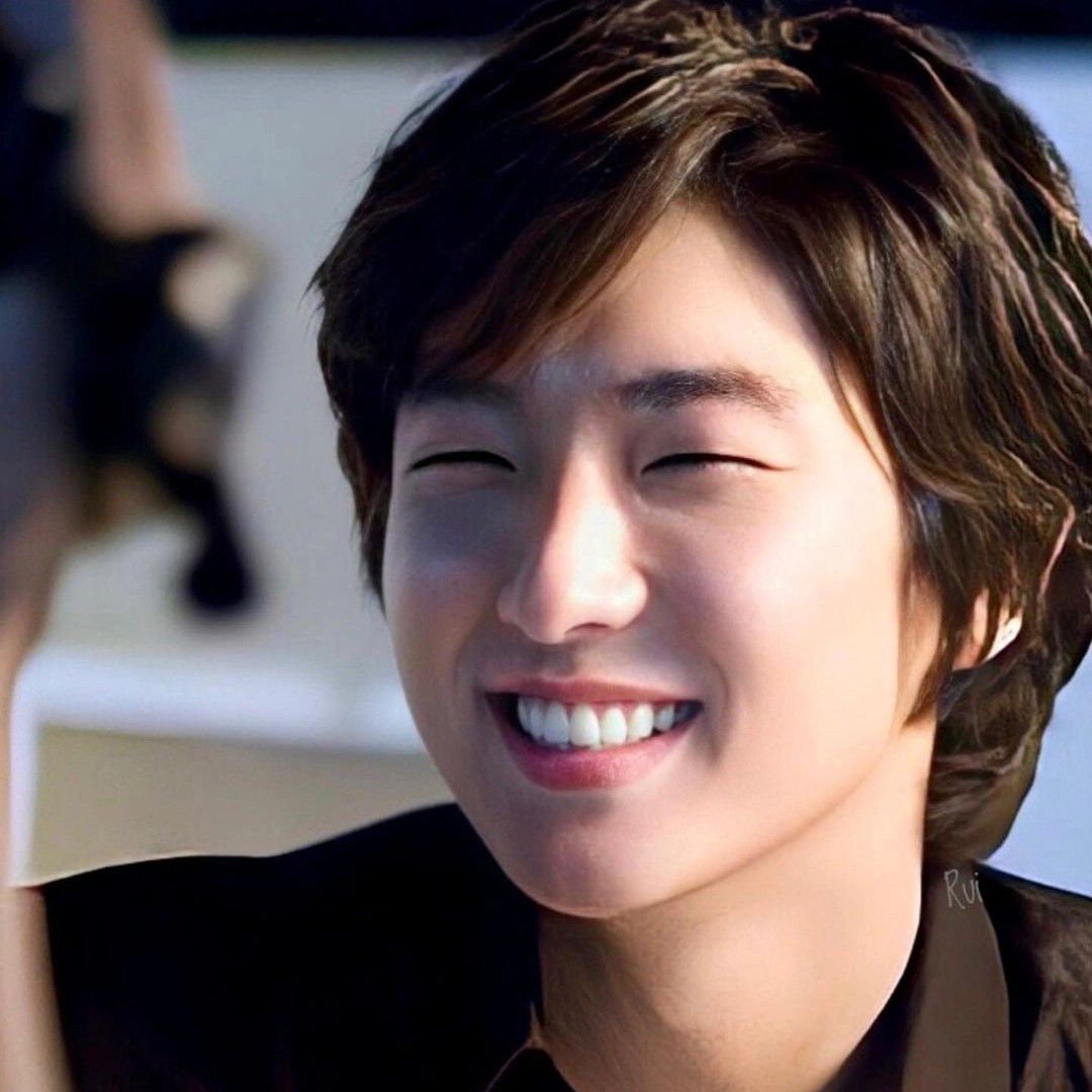 Foto kegiatan terbaru dari Lee Joongi