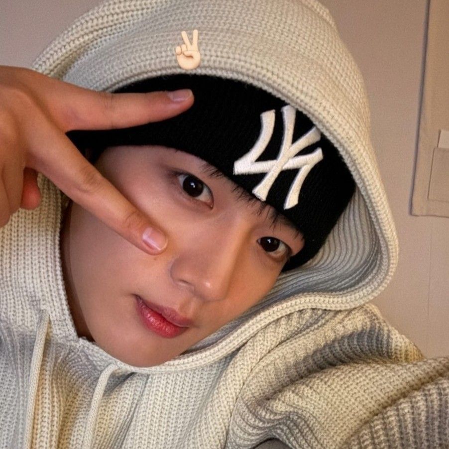 Latest photo of Kim Yohan