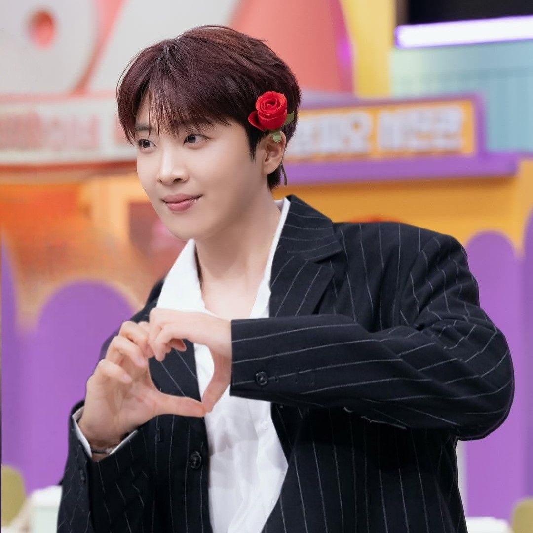 A moment captured by a fan of Hwang Yunsung