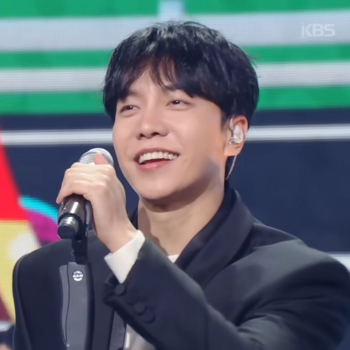 Foto kegiatan terbaru dari Lee Seunggi