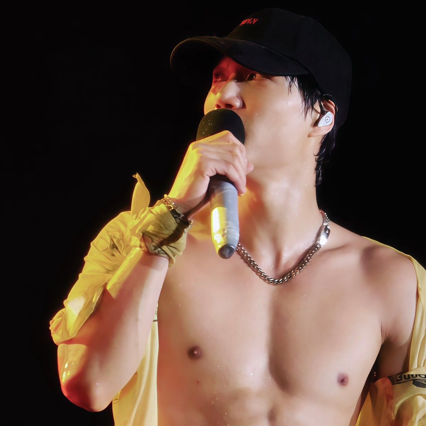 Behind-the-scenes cut of KAI