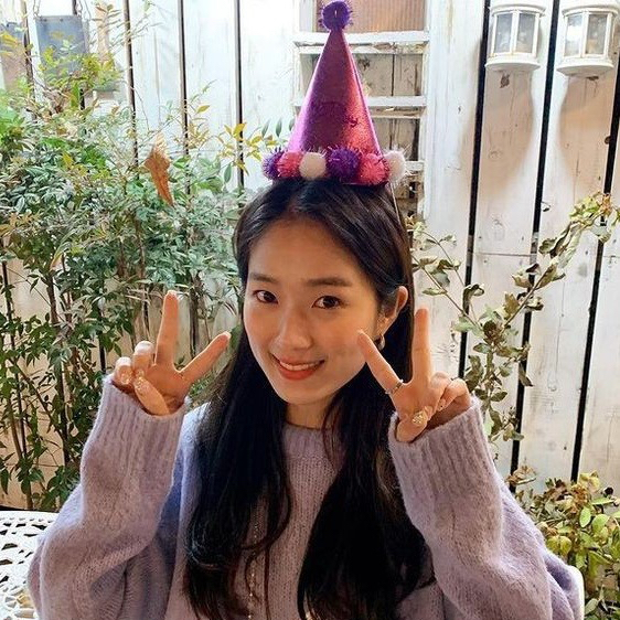 Latest photo of Kim Hyeyoon