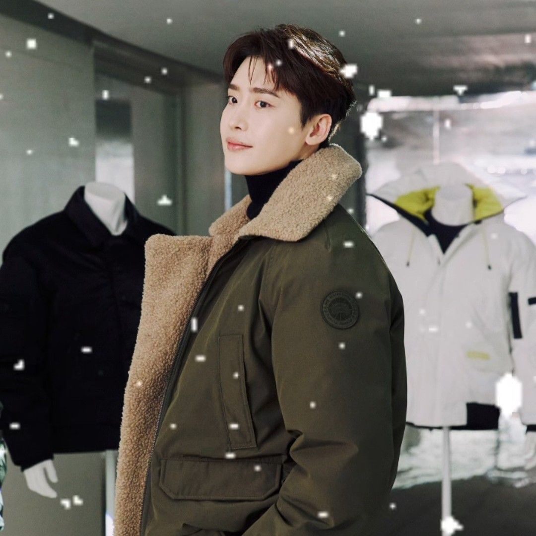 Latest photo of Lee Jongsuk