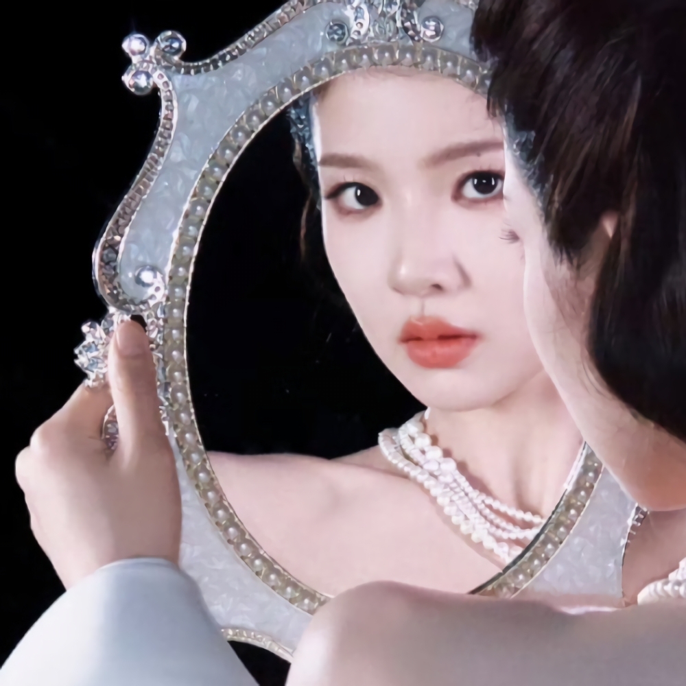 Recent activity shot of Zhang Miaoyi