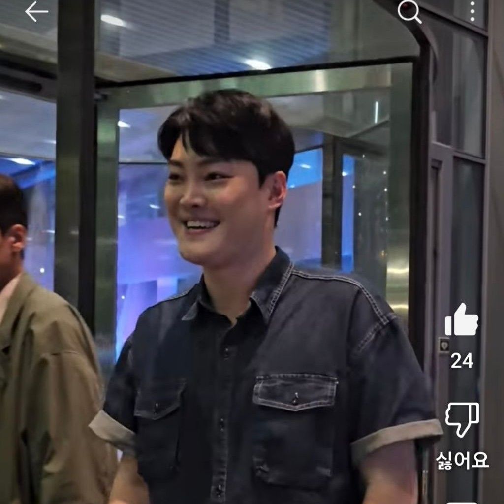 Foto kegiatan terbaru dari Kim Kyungmin