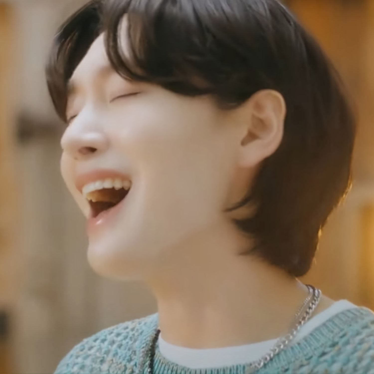 Behind-the-scenes cut of Kim Yongbin