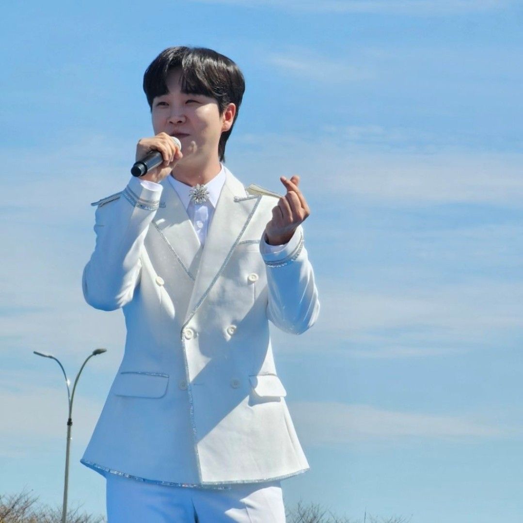 Behind-the-scenes cut of Song Minjun