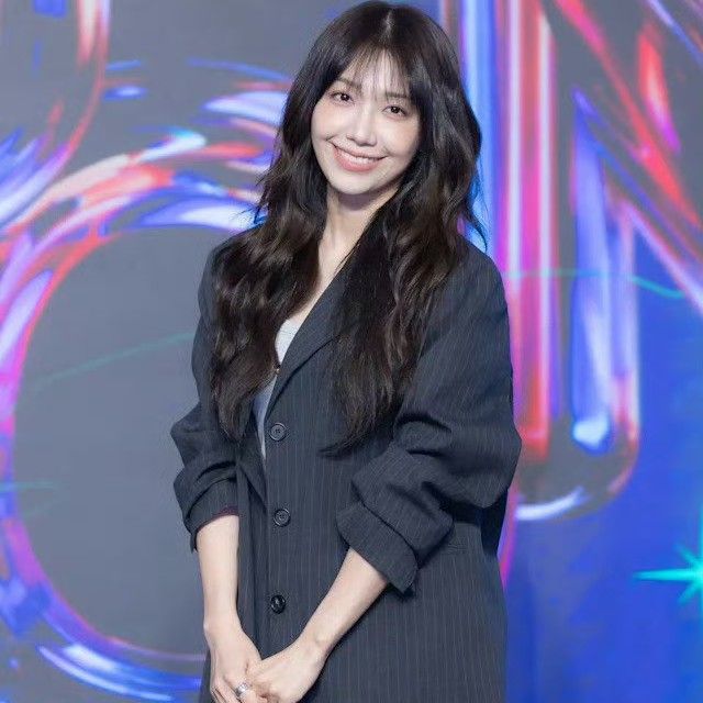 A moment captured by a fan of Jung Eunji