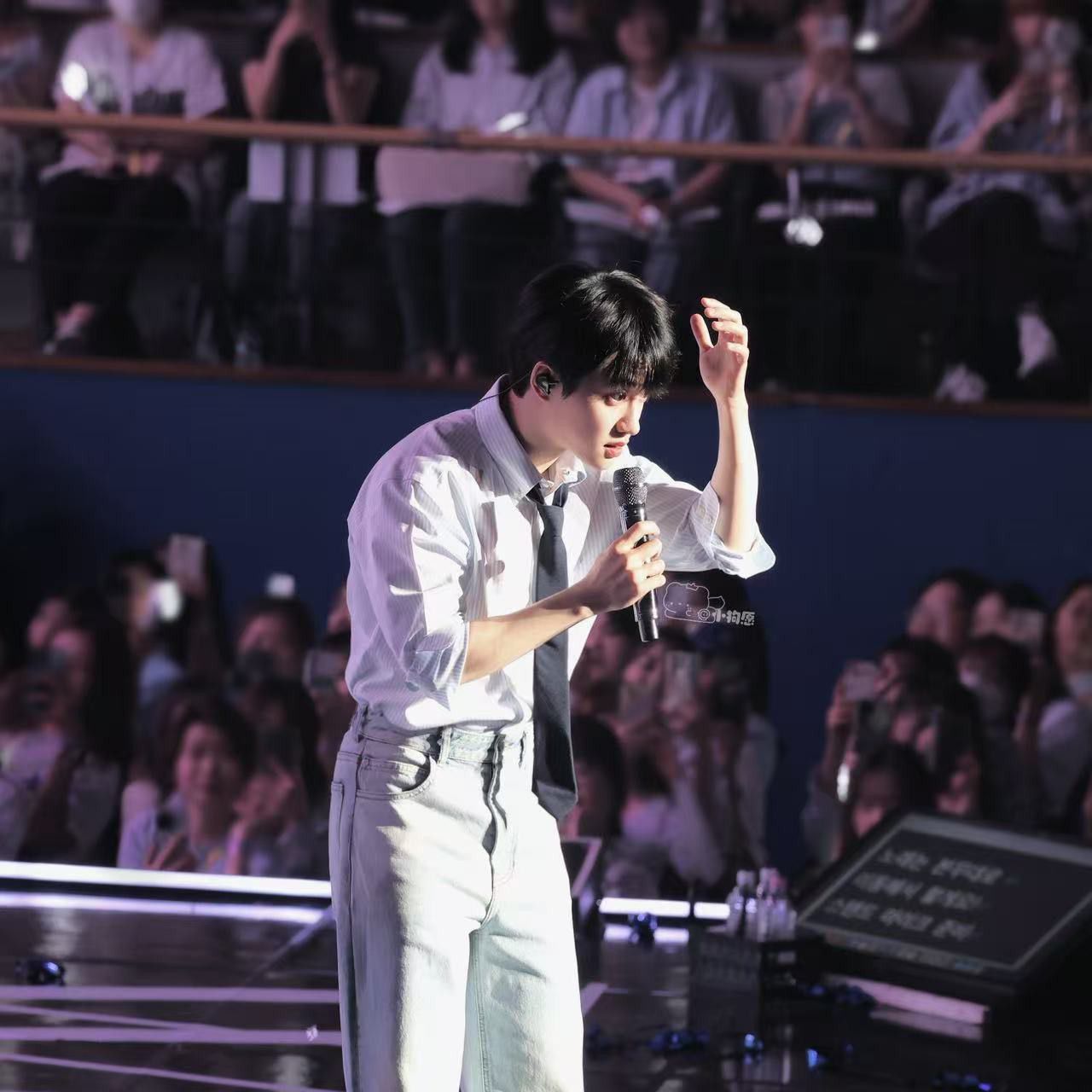 都暻秀 (D.O.)的幕後花絮