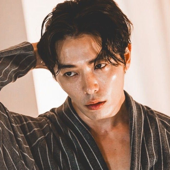 Recent activity shot of Kim Jaewook