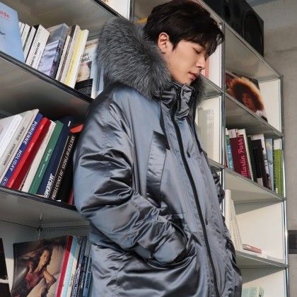 Behind-the-scenes cut of Kim Jaewook
