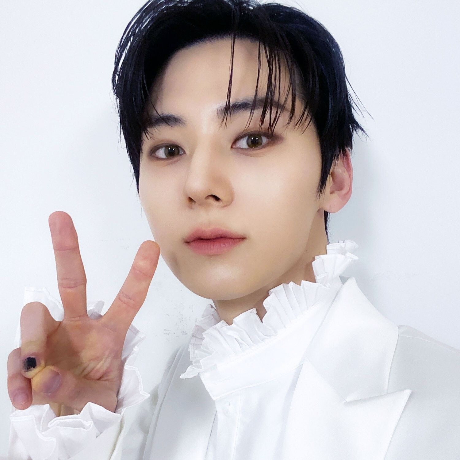 Recent activity shot of Hwang Minhyun