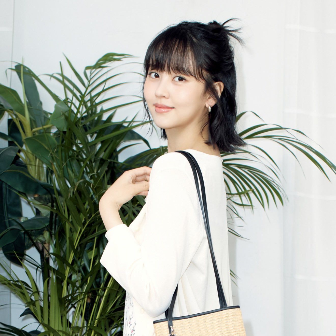 Behind-the-scenes cut of Kim Sohyun