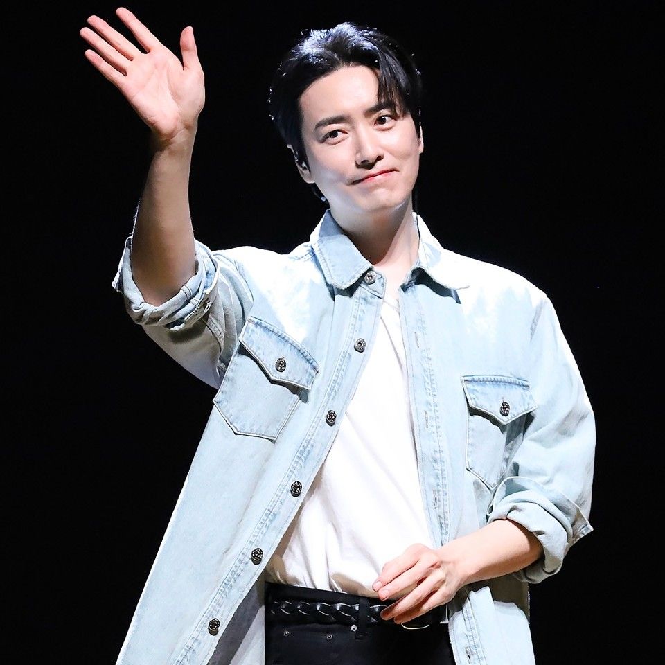A moment captured by a fan of Lee Joonhyuk