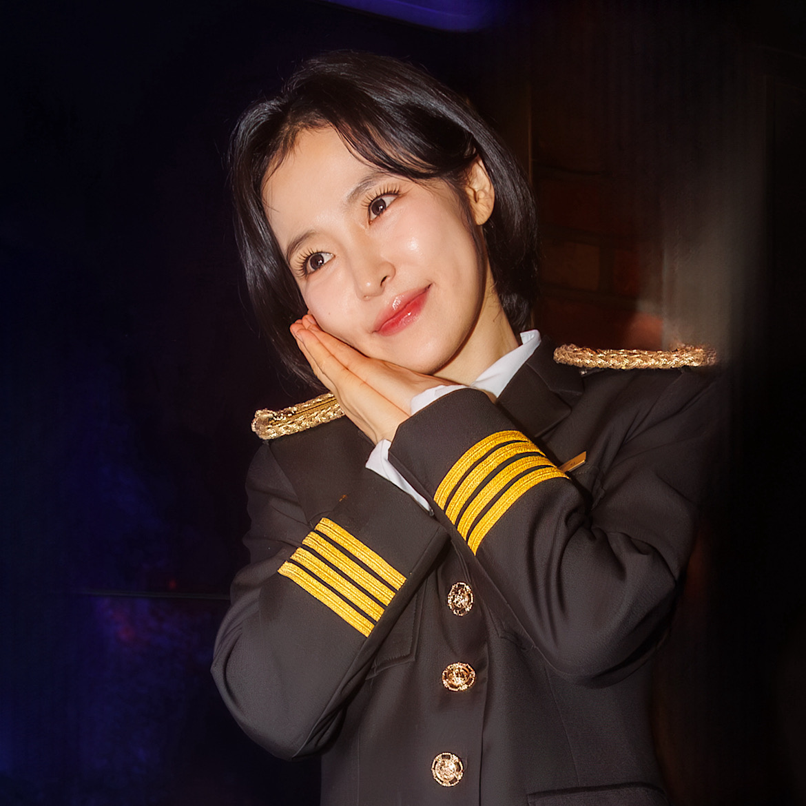 A moment captured by a fan of Hong Ja